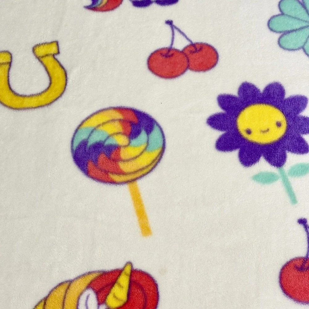 Unicorn, Rainbows & Lolly Pops Dream in Color Throw Blanket Very‎ Soft Bright